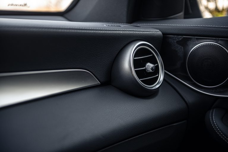 Mercedes-Benz GLC, la prova su strada