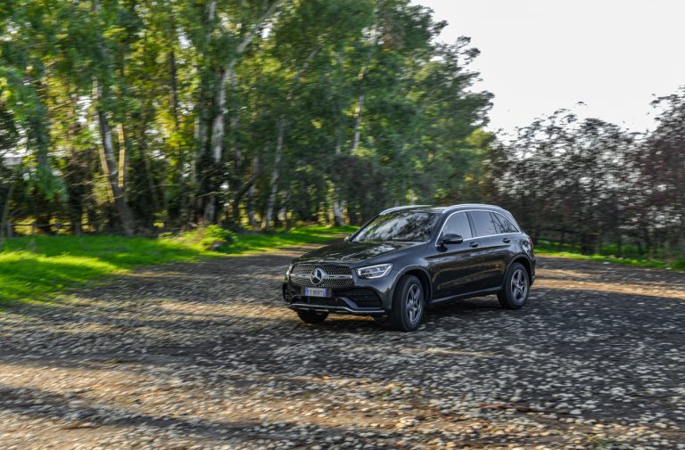 Mercedes-Benz GLC, la prova su strada