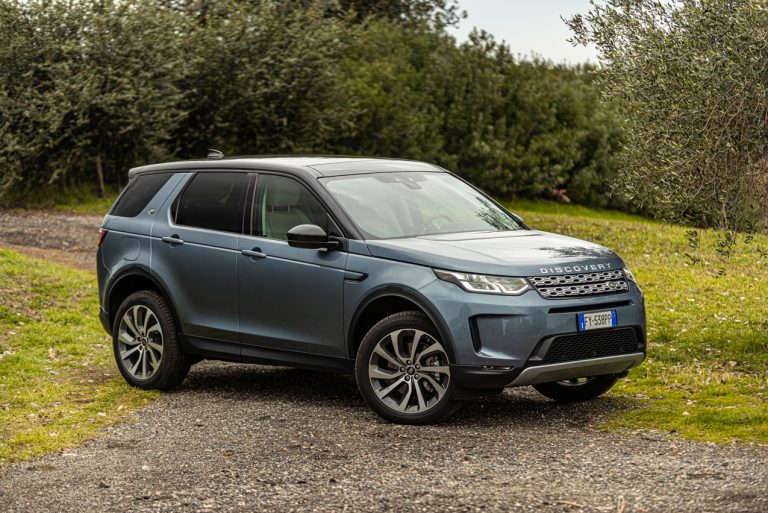 Land Rover Discovery Sport 2.0 TD4: la prova su strada