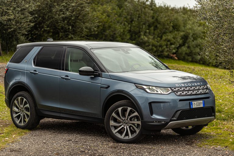 Land Rover Discovery Sport 2.0 TD4: la prova su strada