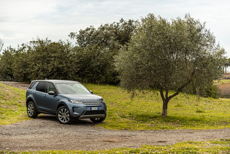 Land Rover Discovery Sport 2.0 TD4: la prova su strada