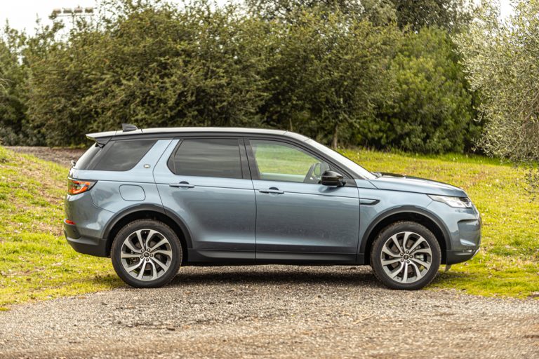 Land Rover Discovery Sport 2.0 TD4: la prova su strada