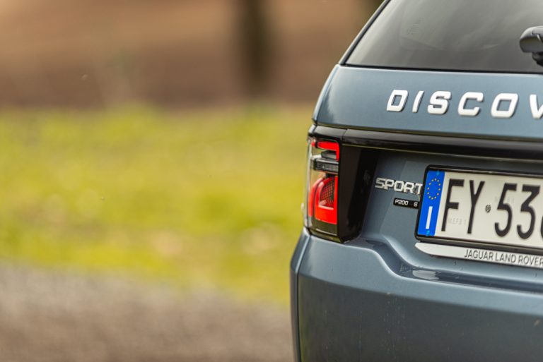 Land Rover Discovery Sport 2.0 TD4: la prova su strada