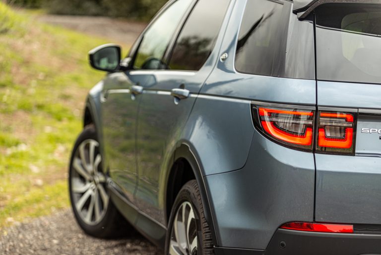 Land Rover Discovery Sport 2.0 TD4: la prova su strada