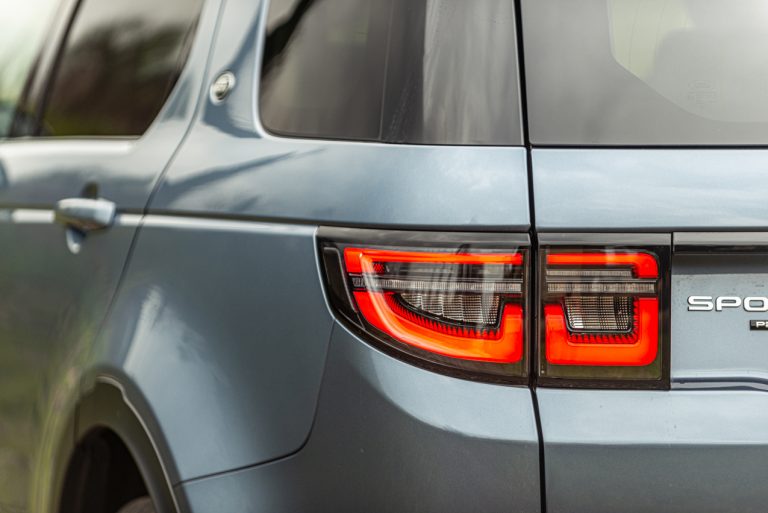 Land Rover Discovery Sport 2.0 TD4: la prova su strada