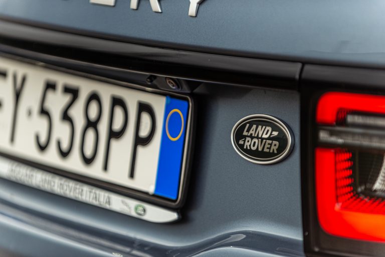 Land Rover Discovery Sport 2.0 TD4: la prova su strada