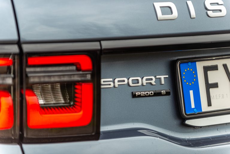 Land Rover Discovery Sport 2.0 TD4: la prova su strada