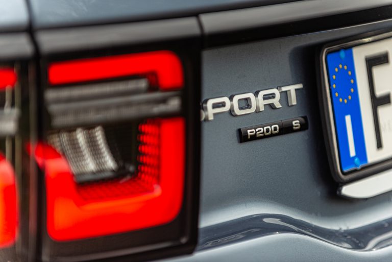 Land Rover Discovery Sport 2.0 TD4: la prova su strada