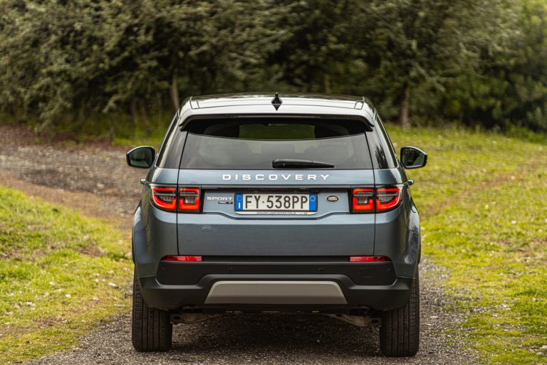 Land Rover Discovery Sport 2.0 TD4: la prova su strada