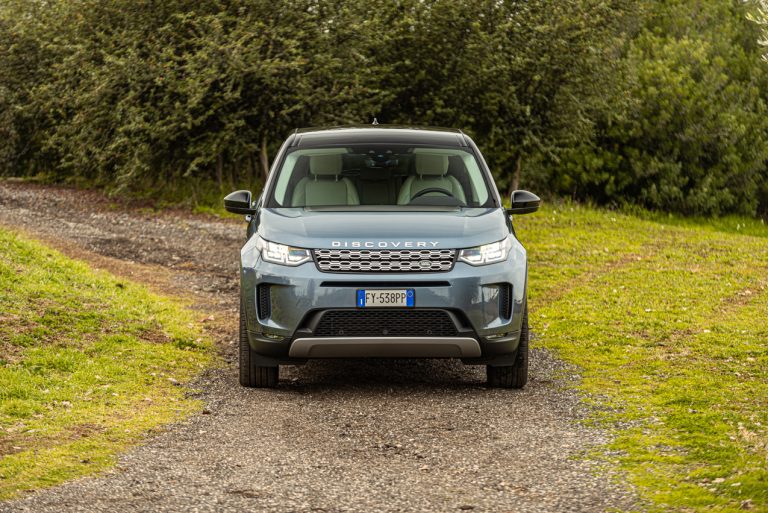 Land Rover Discovery Sport 2.0 TD4: la prova su strada