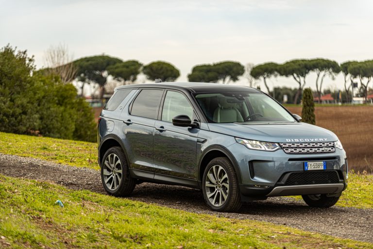 Land Rover Discovery Sport 2.0 TD4: la prova su strada