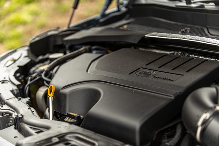 Land Rover Discovery Sport 2.0 TD4: la prova su strada