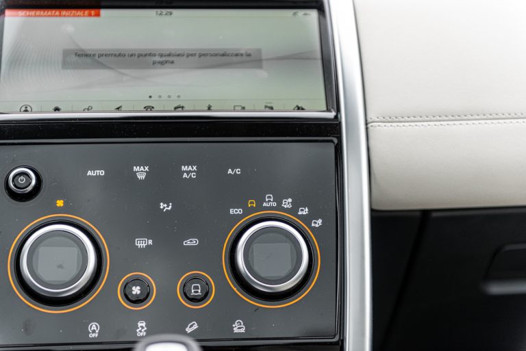 Land Rover Discovery Sport 2.0 TD4: la prova su strada