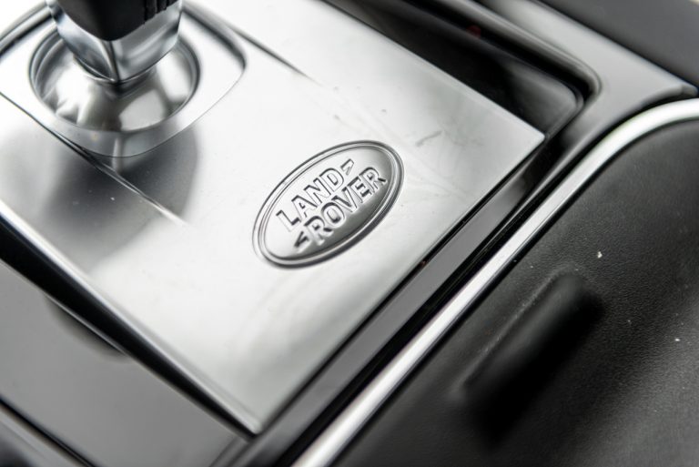 Land Rover Discovery Sport 2.0 TD4: la prova su strada
