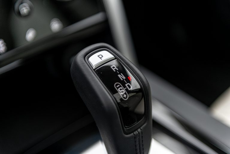 Land Rover Discovery Sport 2.0 TD4: la prova su strada