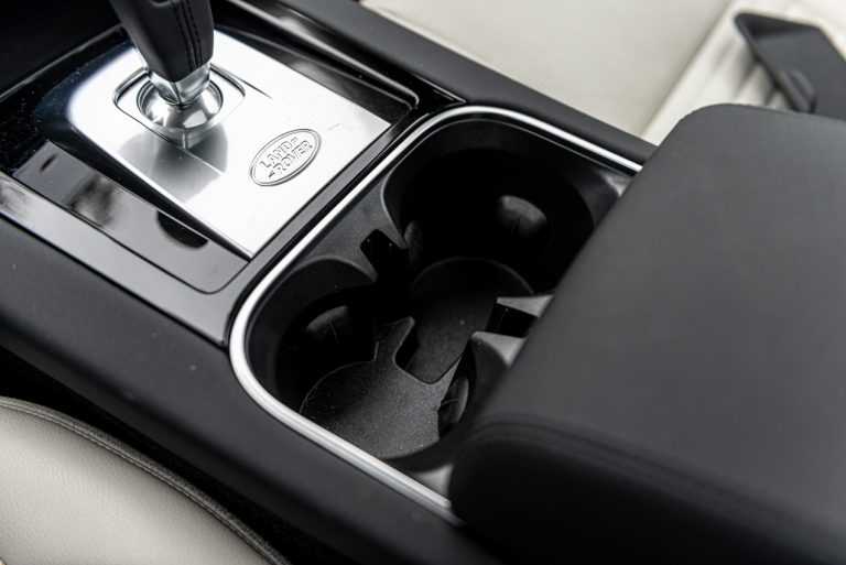 Land Rover Discovery Sport 2.0 TD4: la prova su strada
