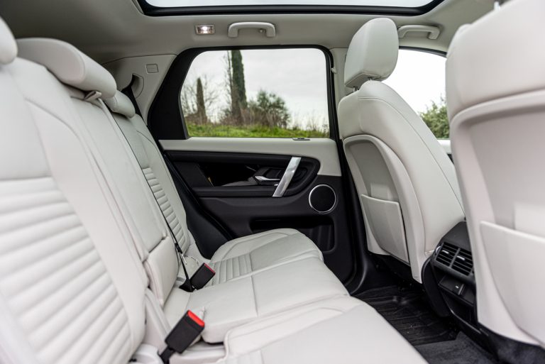 Land Rover Discovery Sport 2.0 TD4: la prova su strada