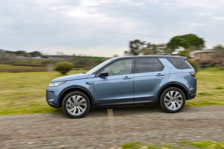 Land Rover Discovery Sport 2.0 TD4: la prova su strada
