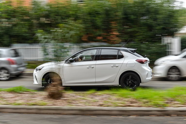 Opel Corsa 1.2 turbo MT: la prova su strada