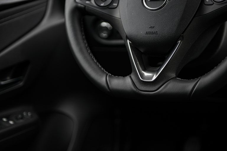 Opel Corsa 1.2 turbo MT: la prova su strada