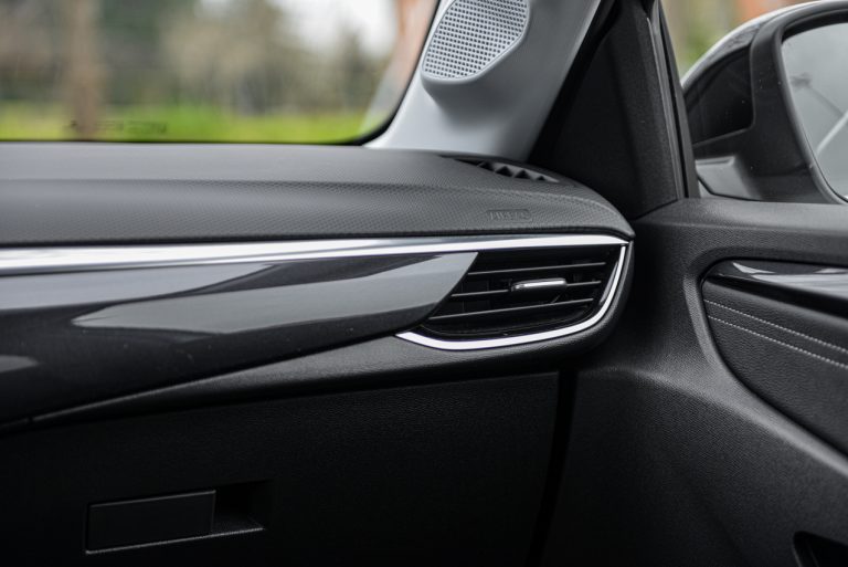 Opel Corsa 1.2 turbo MT: la prova su strada
