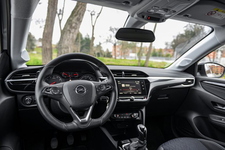 Opel Corsa 1.2 turbo MT: la prova su strada