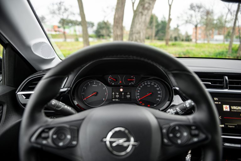 Opel Corsa 1.2 turbo MT: la prova su strada