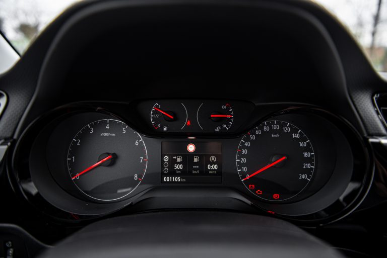 Opel Corsa 1.2 turbo MT: la prova su strada