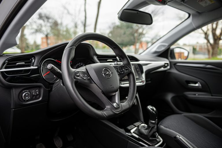 Opel Corsa 1.2 turbo MT: la prova su strada