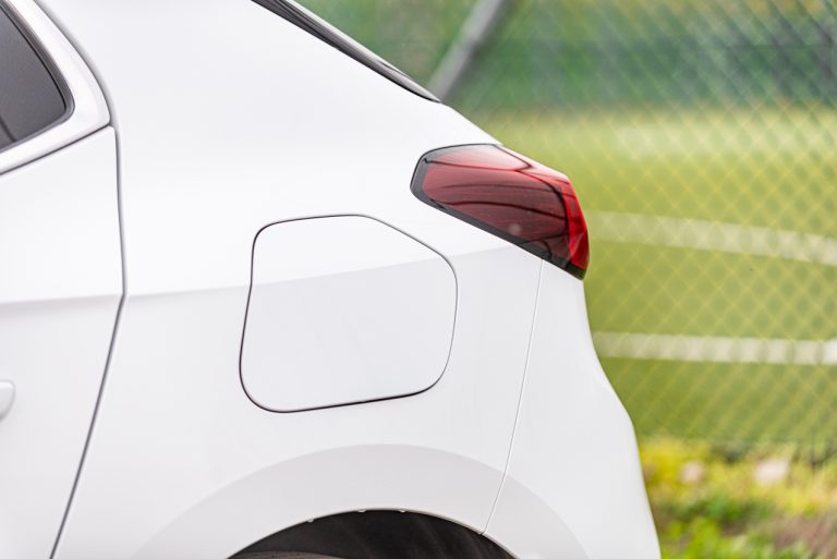 Opel Corsa 1.2 turbo MT: la prova su strada