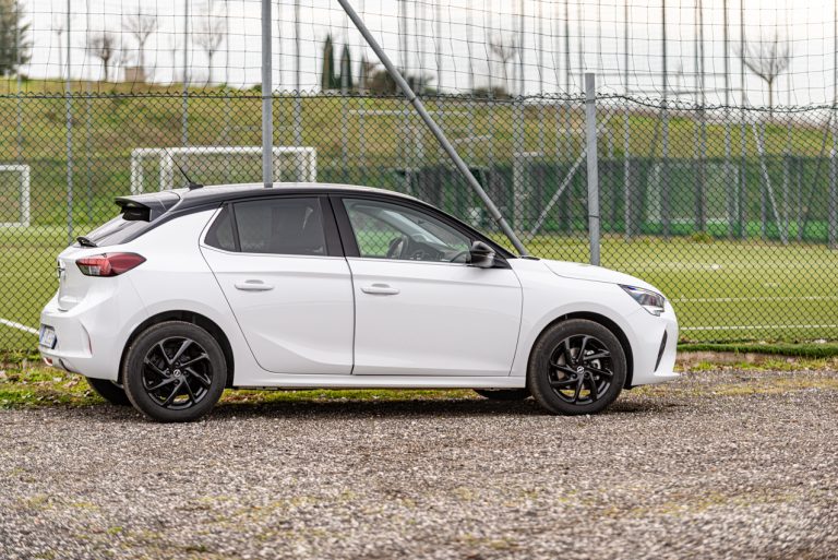 Opel Corsa 1.2 turbo MT: la prova su strada