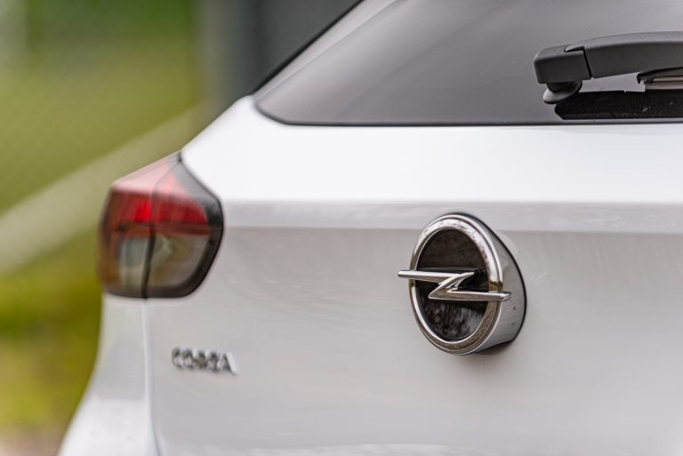 Opel Corsa 1.2 turbo MT: la prova su strada