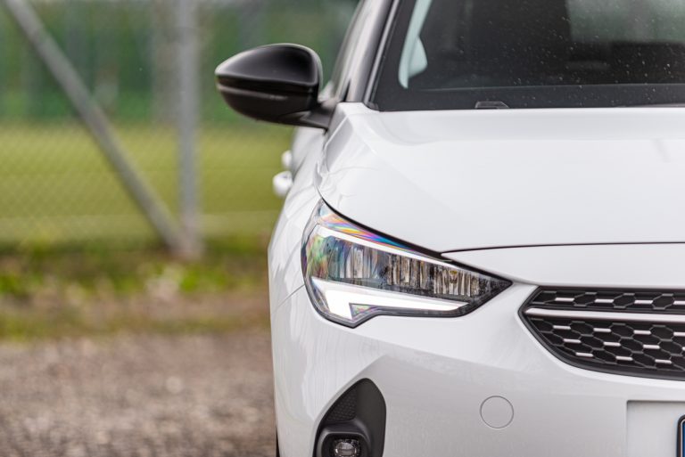 Opel Corsa 1.2 turbo MT: la prova su strada
