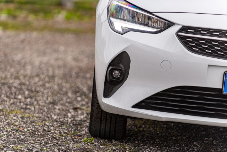 Opel Corsa 1.2 turbo MT: la prova su strada