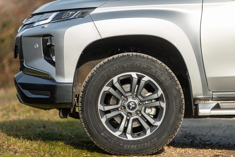 Mitsubishi L200 2020, la prova su strada