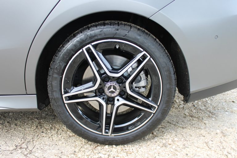Mercedes-Benz CLA 200 Shooting Brake: la prova su strada