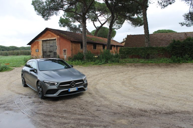Mercedes-Benz CLA 200 Shooting Brake: la prova su strada