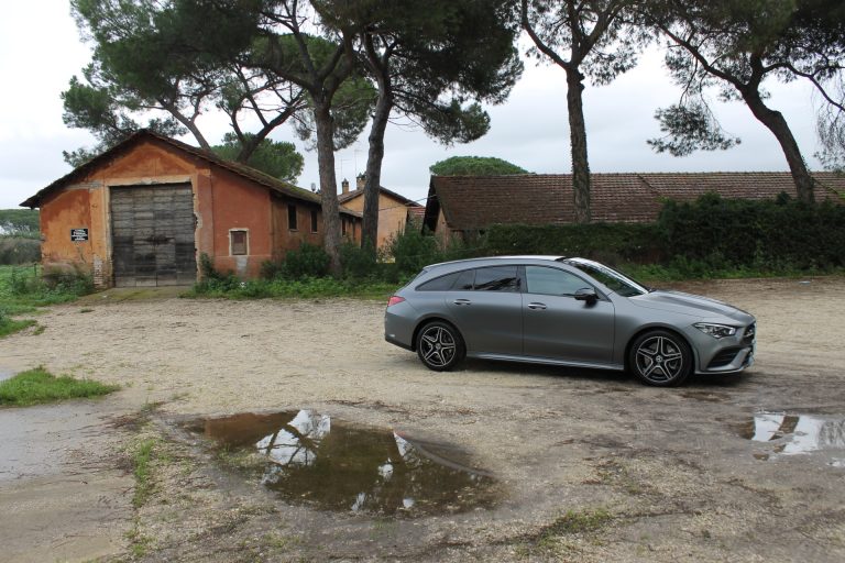 Mercedes-Benz CLA 200 Shooting Brake: la prova su strada