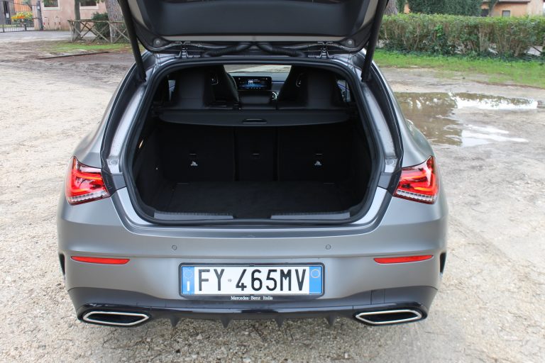 Mercedes-Benz CLA 200 Shooting Brake: la prova su strada