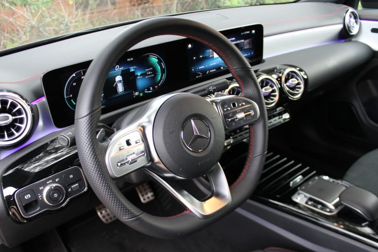 Mercedes-Benz CLA 200 Shooting Brake: la prova su strada