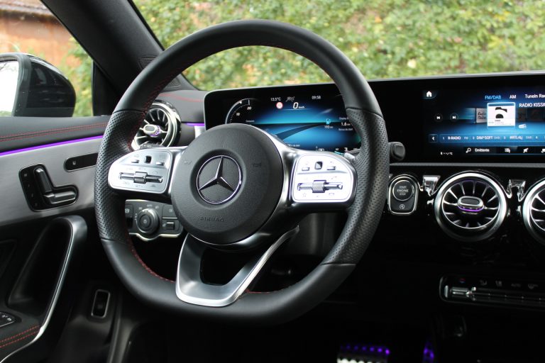 Mercedes-Benz CLA 200 Shooting Brake: la prova su strada