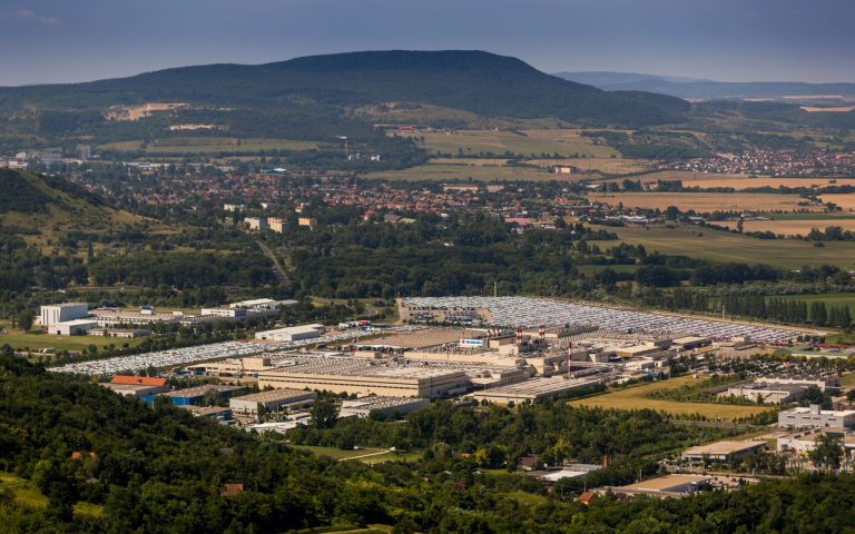 Suzuki: le immagini dell'impianto ungherese