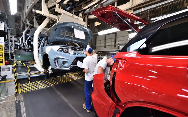 Suzuki: le immagini dell'impianto ungherese