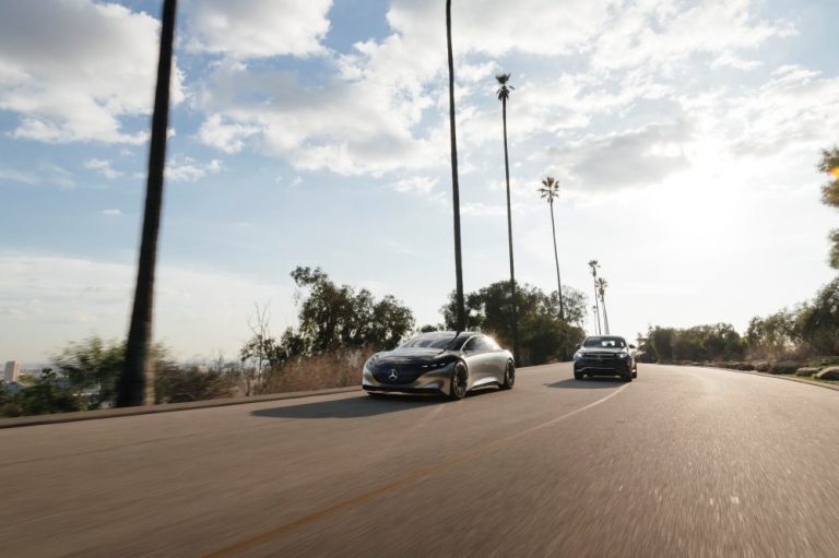 Presentate a Los Angeles le Mercedes-Benz EQS