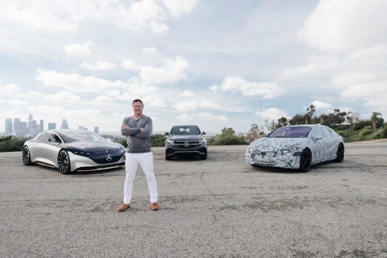Presentate a Los Angeles le Mercedes-Benz EQS