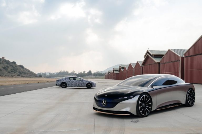 Presentate a Los Angeles le Mercedes-Benz EQS