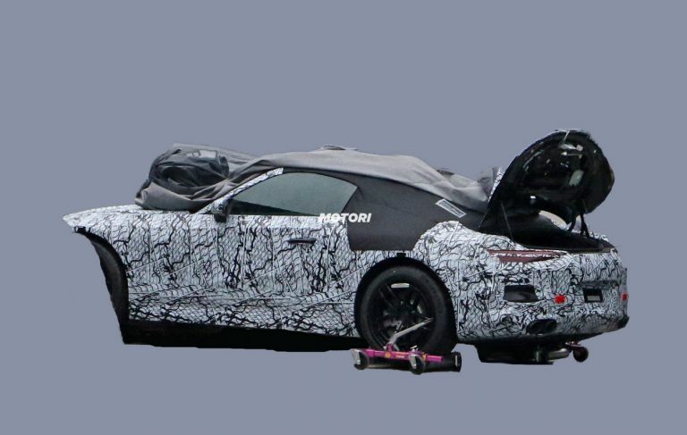 Mercedes-Benz SL 2022: le foto spia