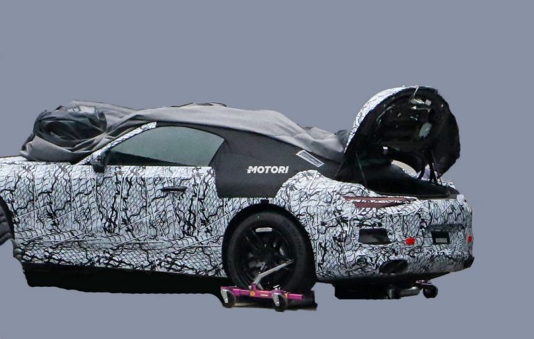 Mercedes-Benz SL 2022: le foto spia