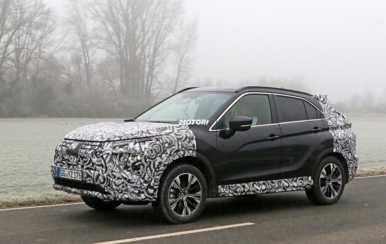 Mitsubishi Eclipse Cross restyling, foto spia