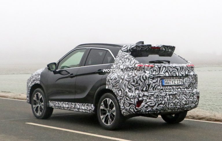 Mitsubishi Eclipse Cross restyling, foto spia